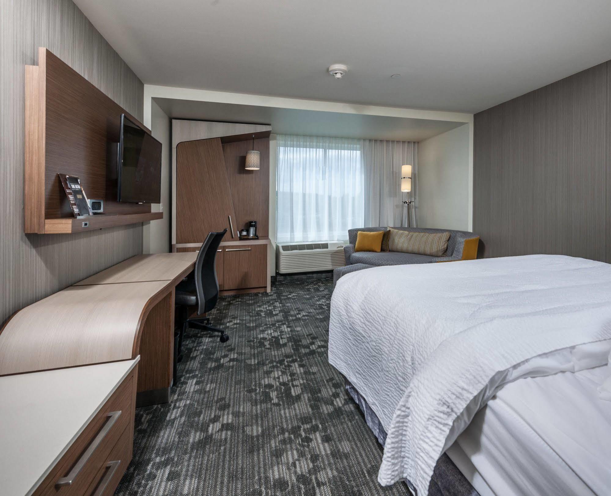 Hotel Courtyard By Marriott Boston Littleton Exteriér fotografie